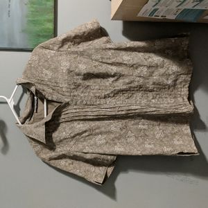 Textured floral button up blouse